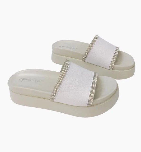 Ameis-Jenner-Slides-White