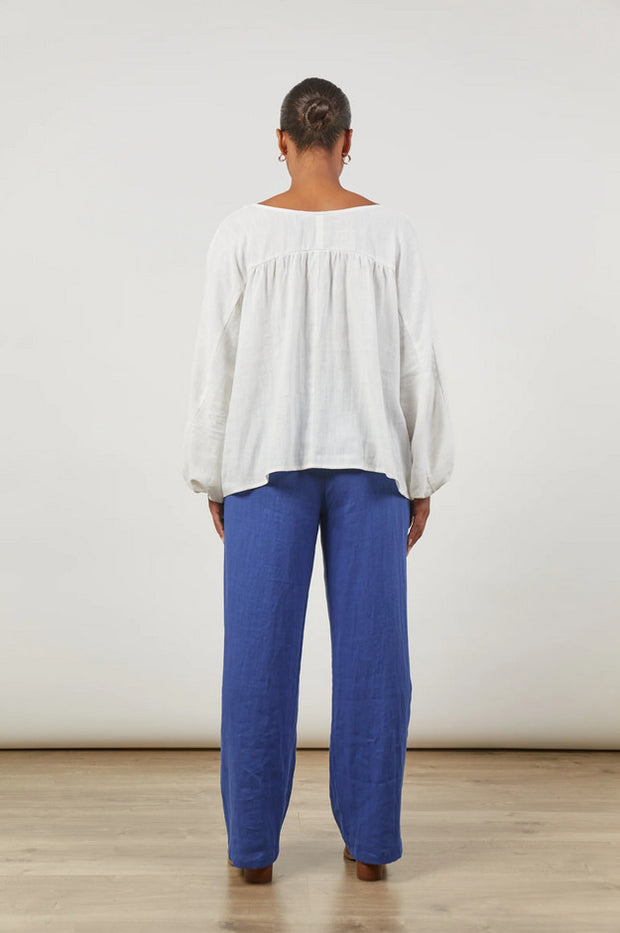 Isle-of-Mine-Panorama-Tuck-Blouse-Dove